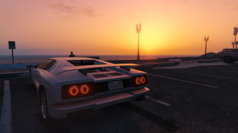 Illustration for article titled GTA Online: BUY ALL THE THINGS.